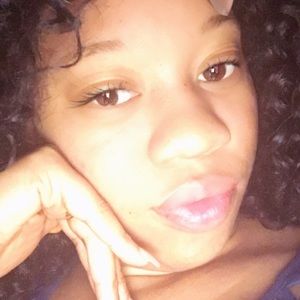 Meet your Posher, Danesha